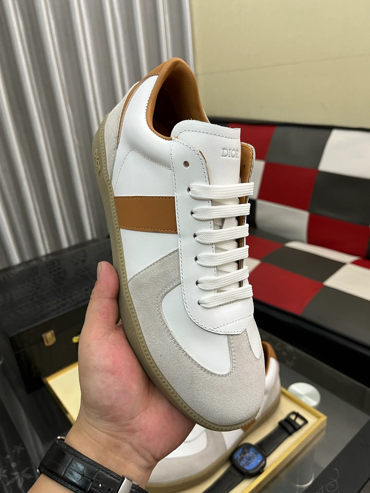 Men's shoes💰380⌚️⌚️[Dior] Dior's new men's genuine leather casual shoes, the highest version on the market, any comparison is welcome🆚! The original leather has excellent texture and is super high-end! Fetal sheep net lining imported from Italy, removable pad! Luxurious materials and fine workmanship, highly recommended! Code number: 38-44